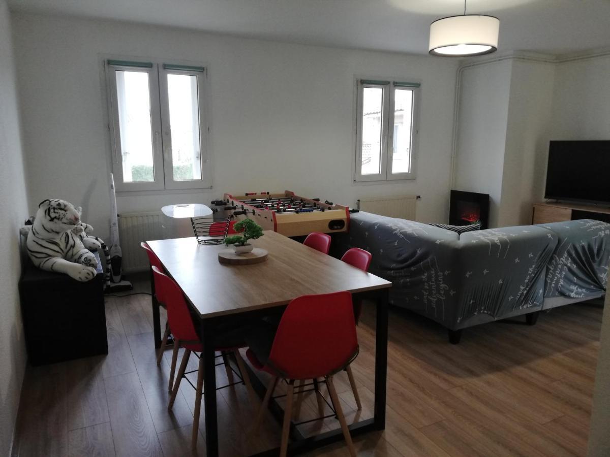 Grand T3 Avec Clim, Parking Et Terrasse Privative - Agen Apartment Ngoại thất bức ảnh