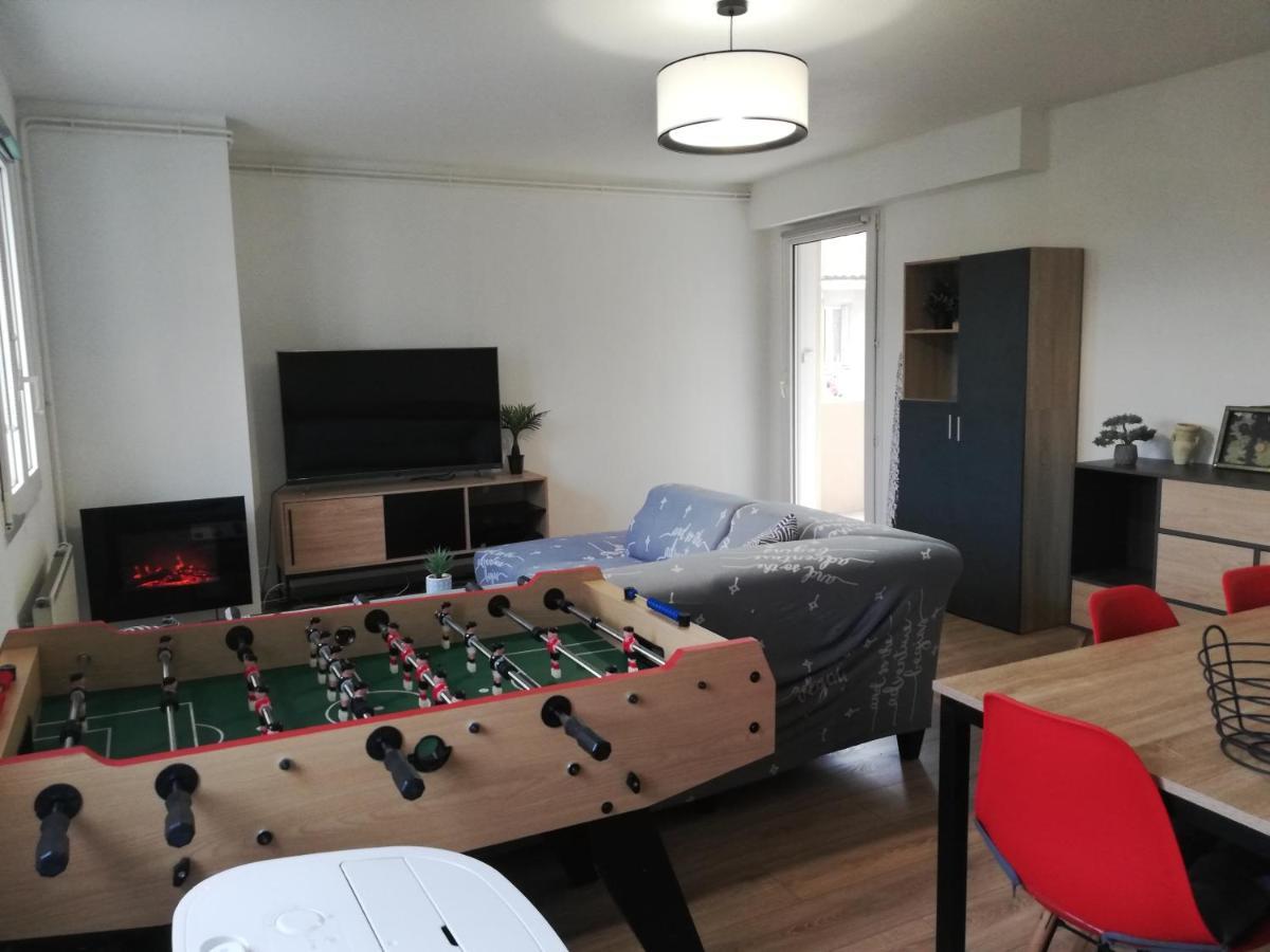 Grand T3 Avec Clim, Parking Et Terrasse Privative - Agen Apartment Ngoại thất bức ảnh