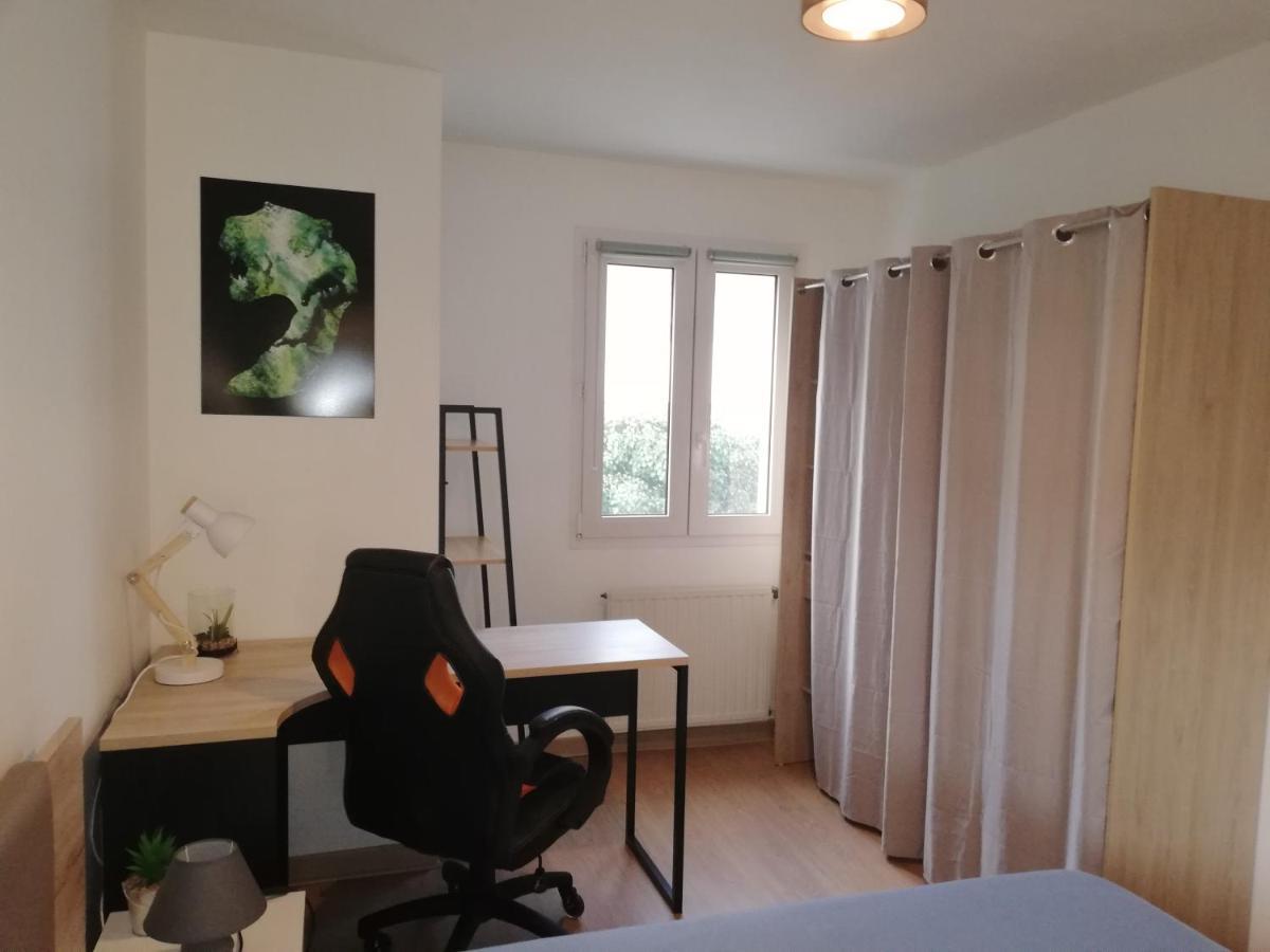 Grand T3 Avec Clim, Parking Et Terrasse Privative - Agen Apartment Ngoại thất bức ảnh