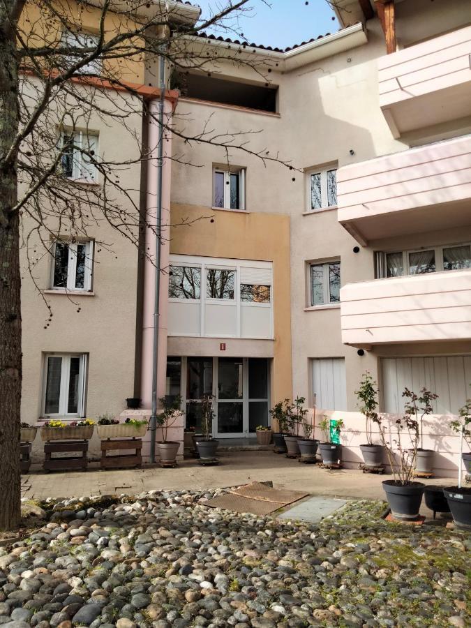 Grand T3 Avec Clim, Parking Et Terrasse Privative - Agen Apartment Ngoại thất bức ảnh